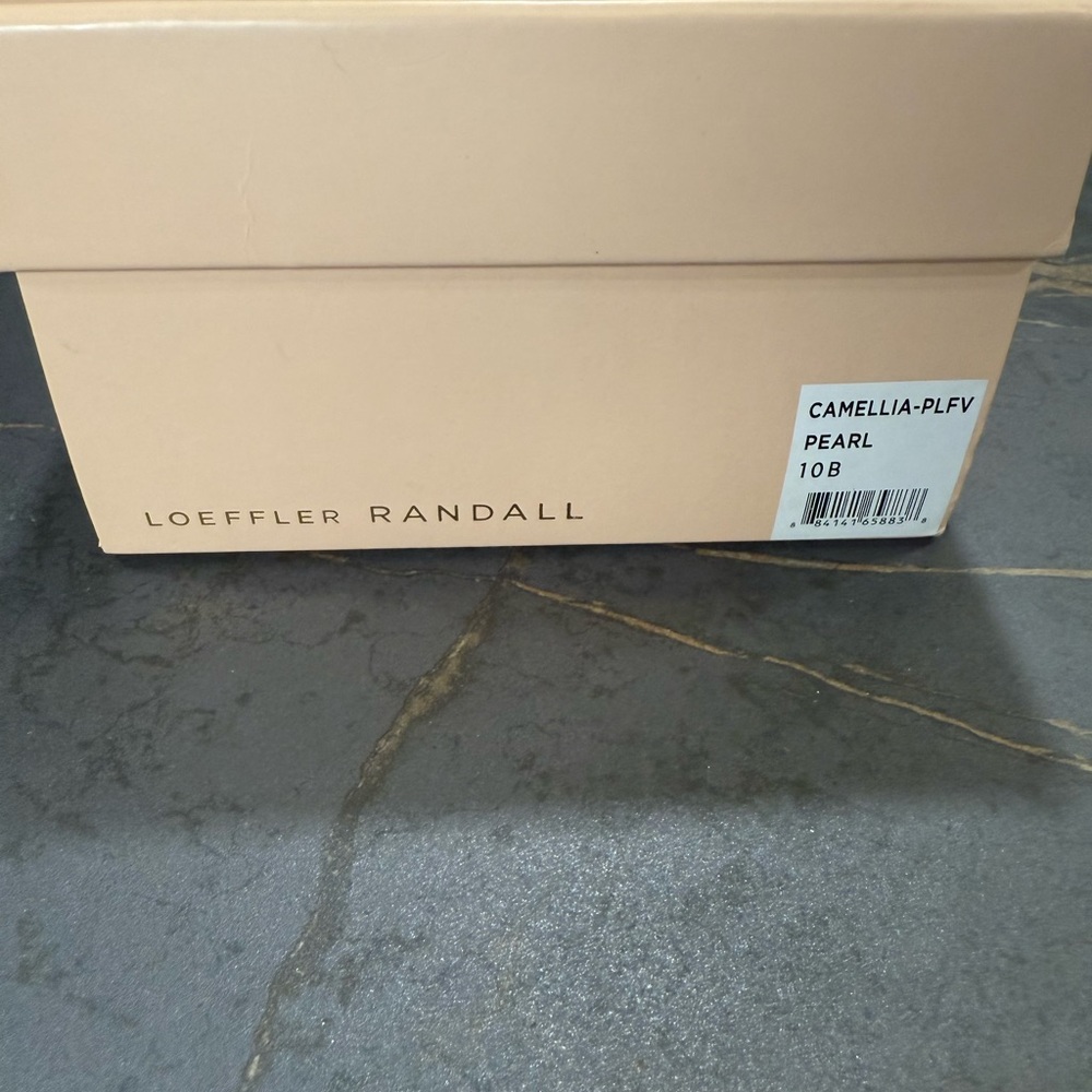 Loeffler Randall Camilla Pearl size 10 - Picture 16 of 16